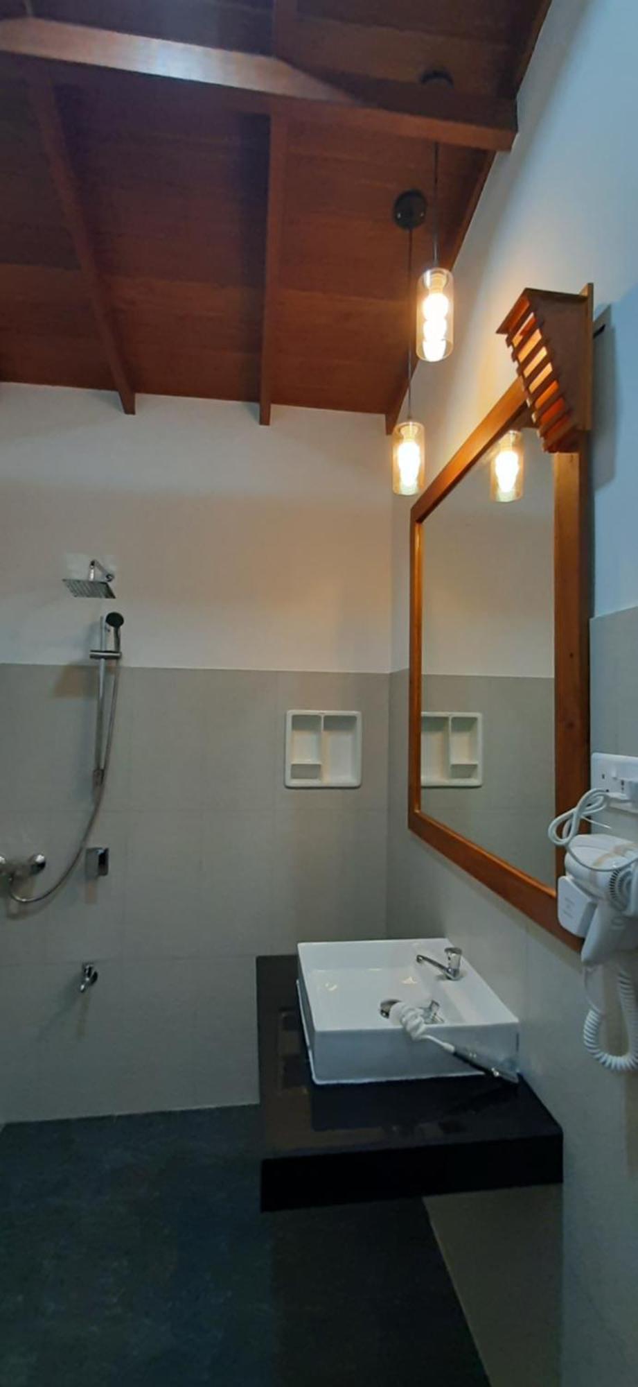 The Otunna Guest House Сигирия Экстерьер фото