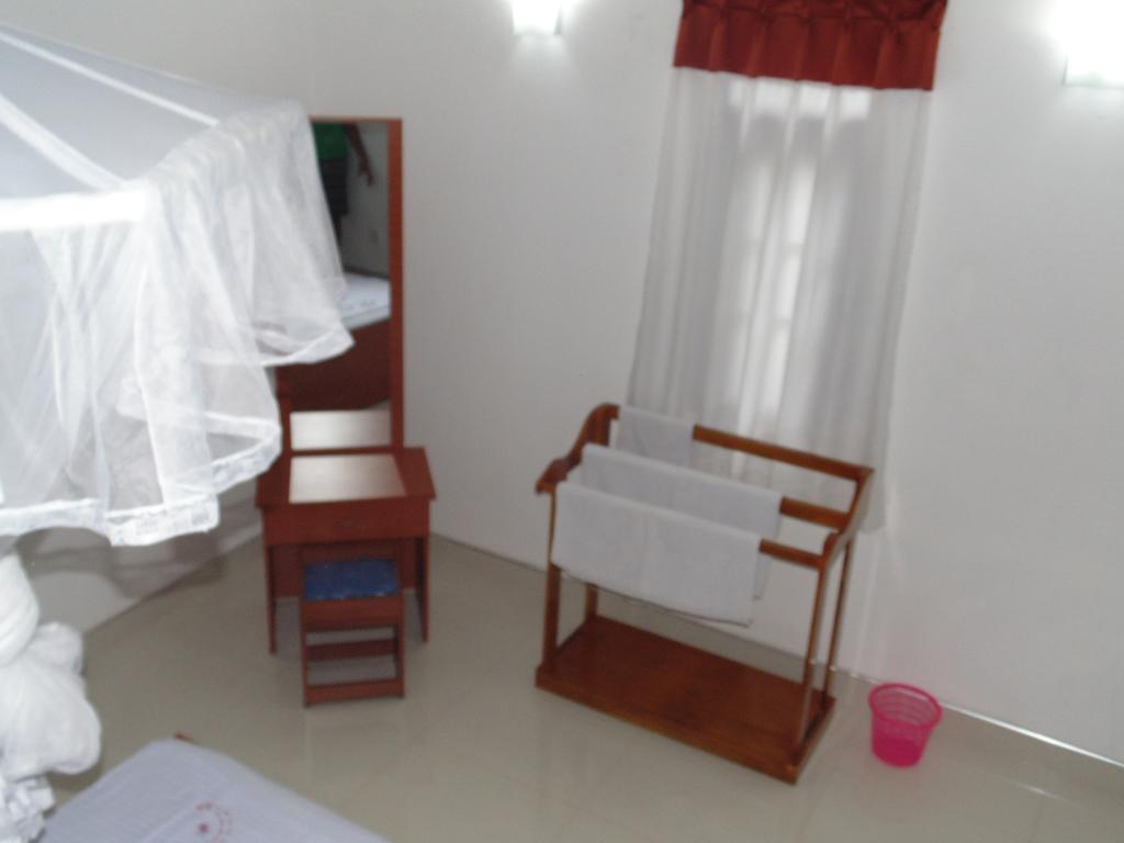 The Otunna Guest House Сигирия Экстерьер фото
