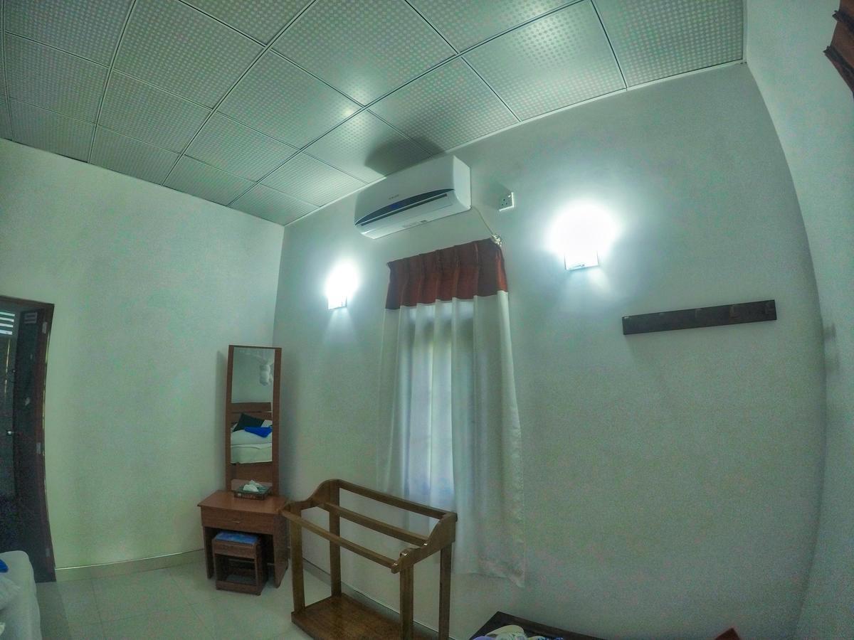 The Otunna Guest House Сигирия Экстерьер фото
