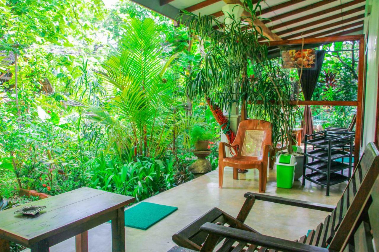 The Otunna Guest House Сигирия Экстерьер фото